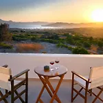 Villa Almar Adamantas (Milos)