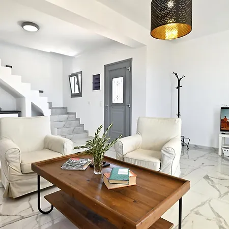 Villa Almar Adamantas (Milos)