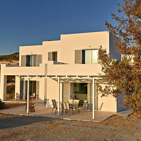 Villa Almar Adamantas (Milos)