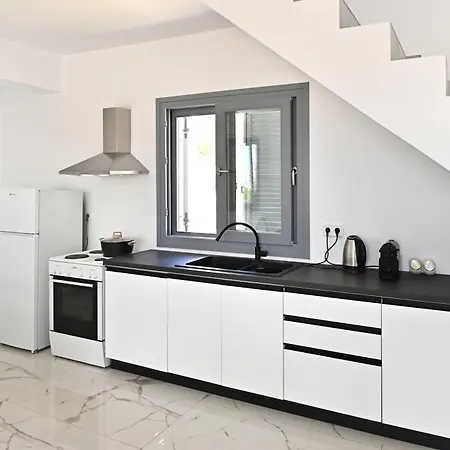 Villa Almar Adámasz