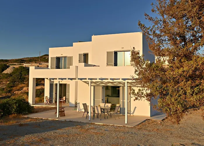 Villa Almar Adamantas (Milos)