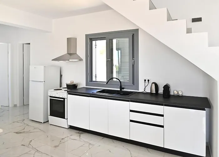 Villa Almar Adamantas (Milos)